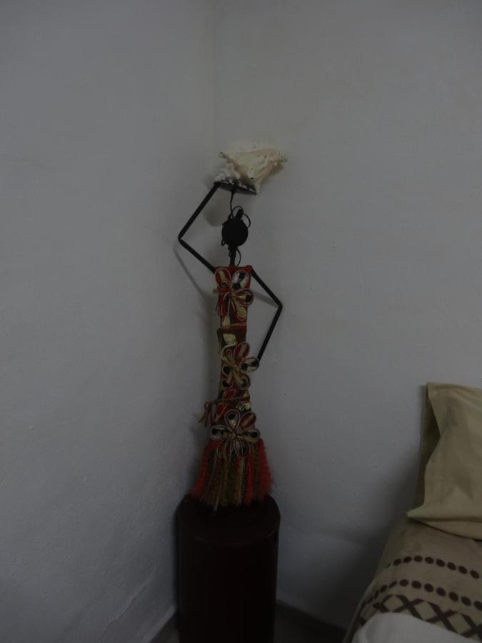 Habitaciones-Comodas-Aire-Wifi-Tv-Cerca De Playa-!!Excelente Precio II 曼萨尼约 外观 照片
