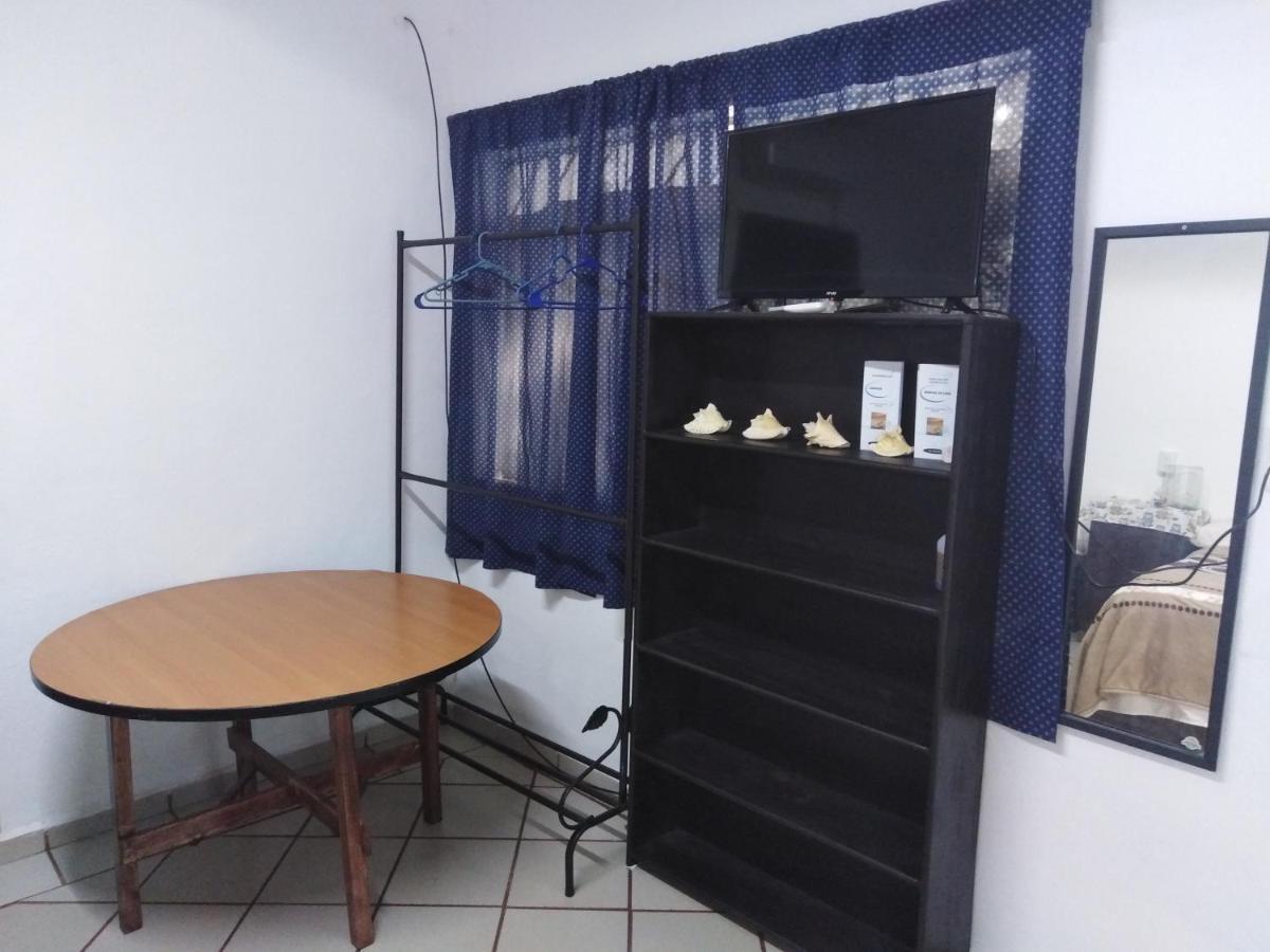 Habitaciones-Comodas-Aire-Wifi-Tv-Cerca De Playa-!!Excelente Precio II 曼萨尼约 外观 照片