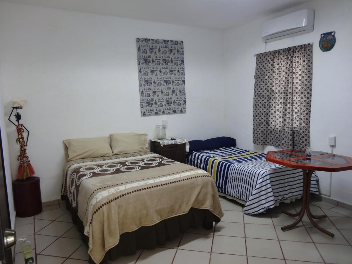 Habitaciones-Comodas-Aire-Wifi-Tv-Cerca De Playa-!!Excelente Precio II 曼萨尼约 外观 照片