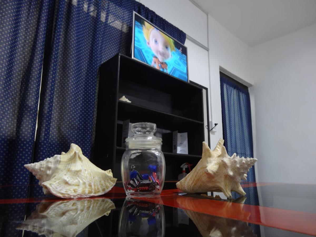 Habitaciones-Comodas-Aire-Wifi-Tv-Cerca De Playa-!!Excelente Precio II 曼萨尼约 外观 照片